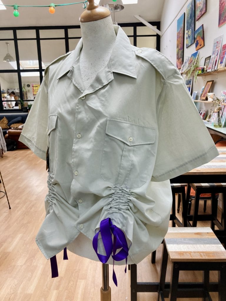 Chemise militaire à flots